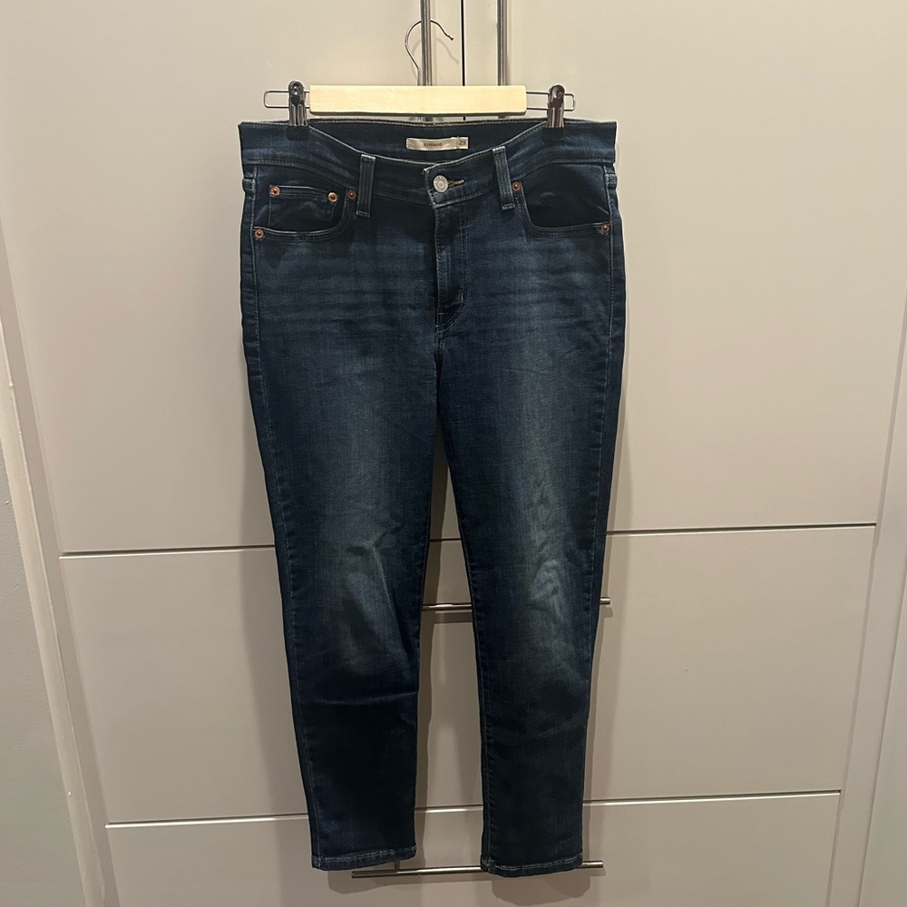 NWOT Women’s Levi’s Boyfriend Jeans Size 29